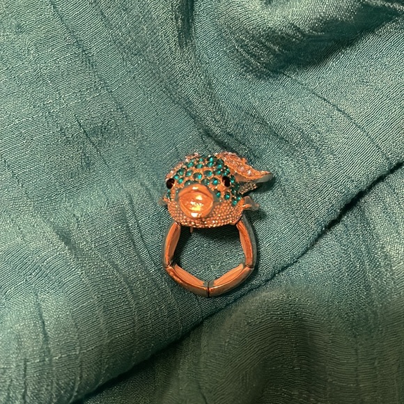 Silver and Gold Fish Rings - Picture 11 of 13